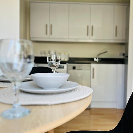 Modern Apartment Broad Gauge Way - Ideal For Work And Leisure Вулвергемптон Екстериор снимка