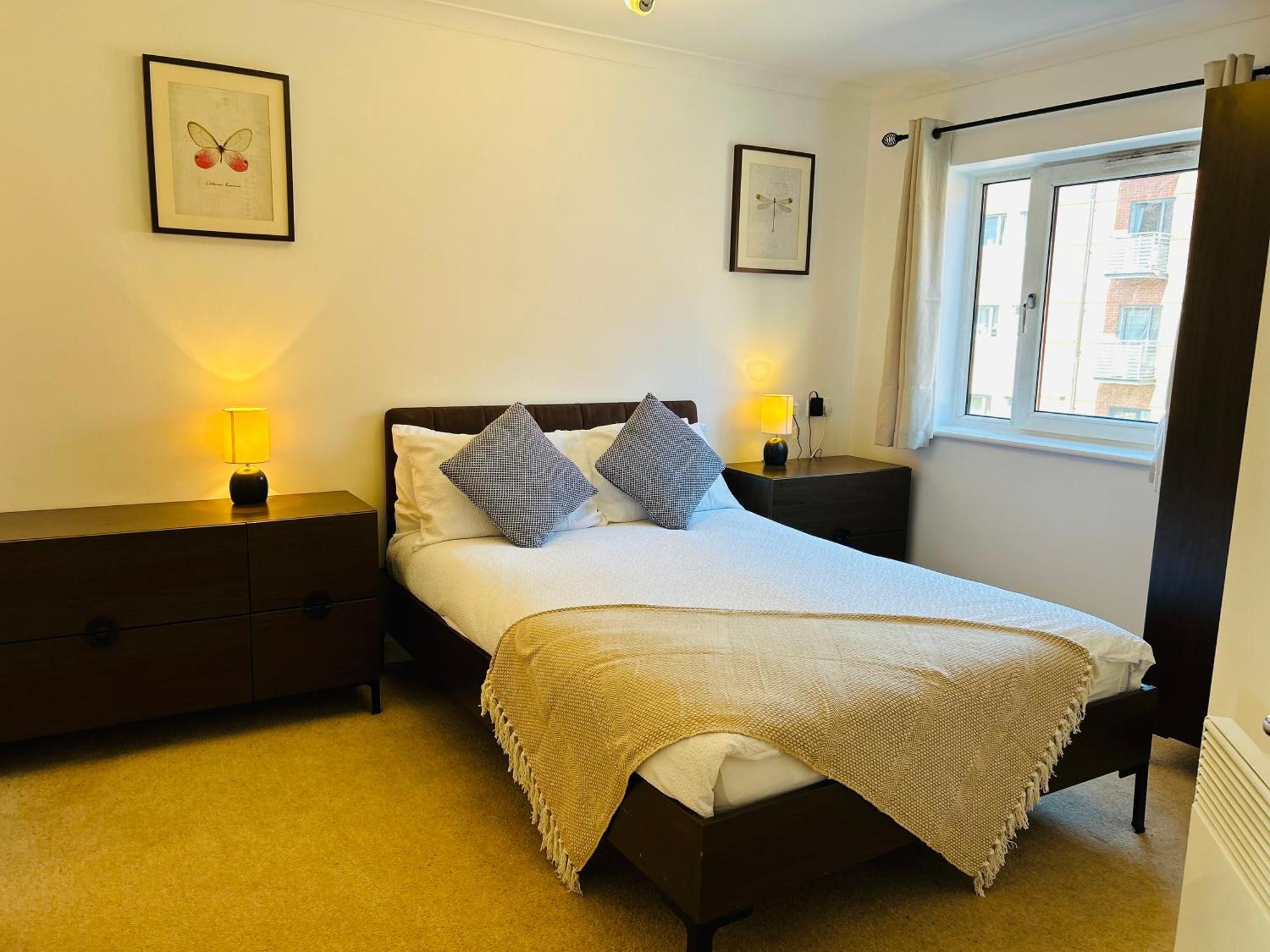 Modern Apartment Broad Gauge Way - Ideal For Work And Leisure Вулвергемптон Екстериор снимка
